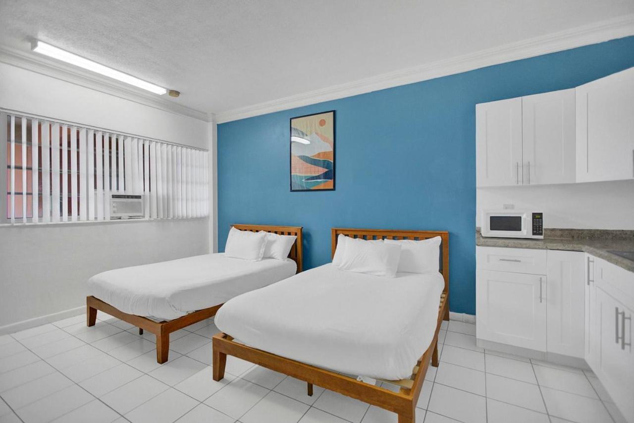 Private Hallandale Beach Studio Wbath Walking Distance To The Beach Pool Free Parking Exteriér fotografie